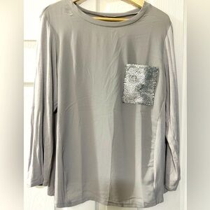 Long sleeve shirt with sequin pocket